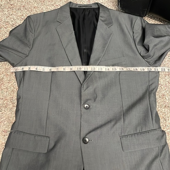 Theory 100% wool blazer - Picture 2 of 7